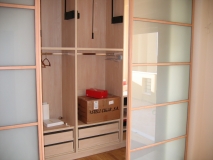 Diastassis Ντουλάπα