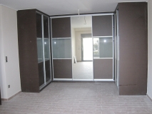 Diastassis Ντουλάπα