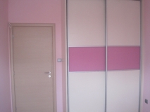 Diastassis Ντουλάπα